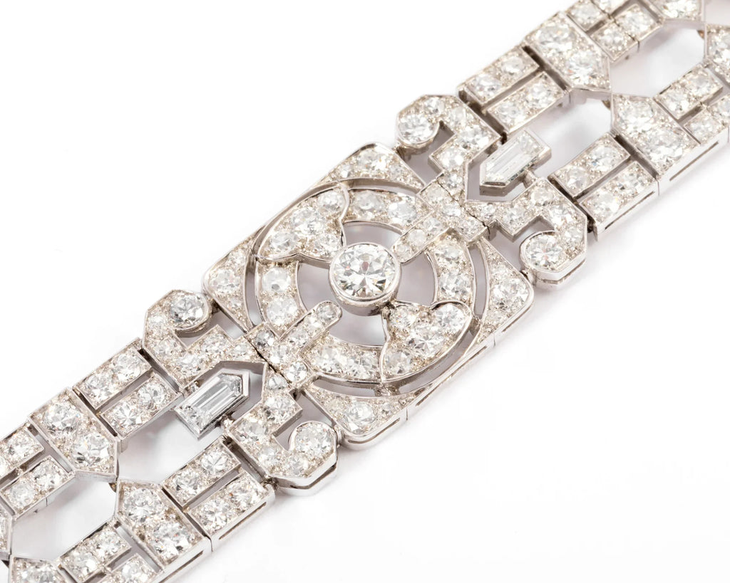 Art Deco platinum bracelet entirely paved with diamonds