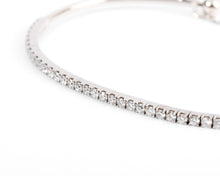 Charger l&#39;image dans la galerie, Bracelet demi jonc or gris et diamant sur le dessus
