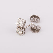 Charger l&#39;image dans la galerie, Paire de puce d&#39;oreilles en diamant de taille moderne
