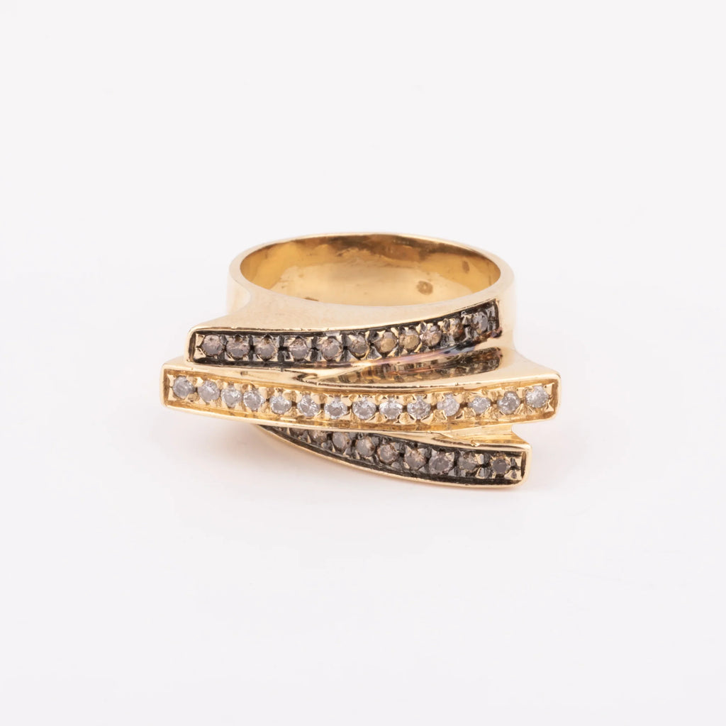 Cognac diamond and yellow gold band ring