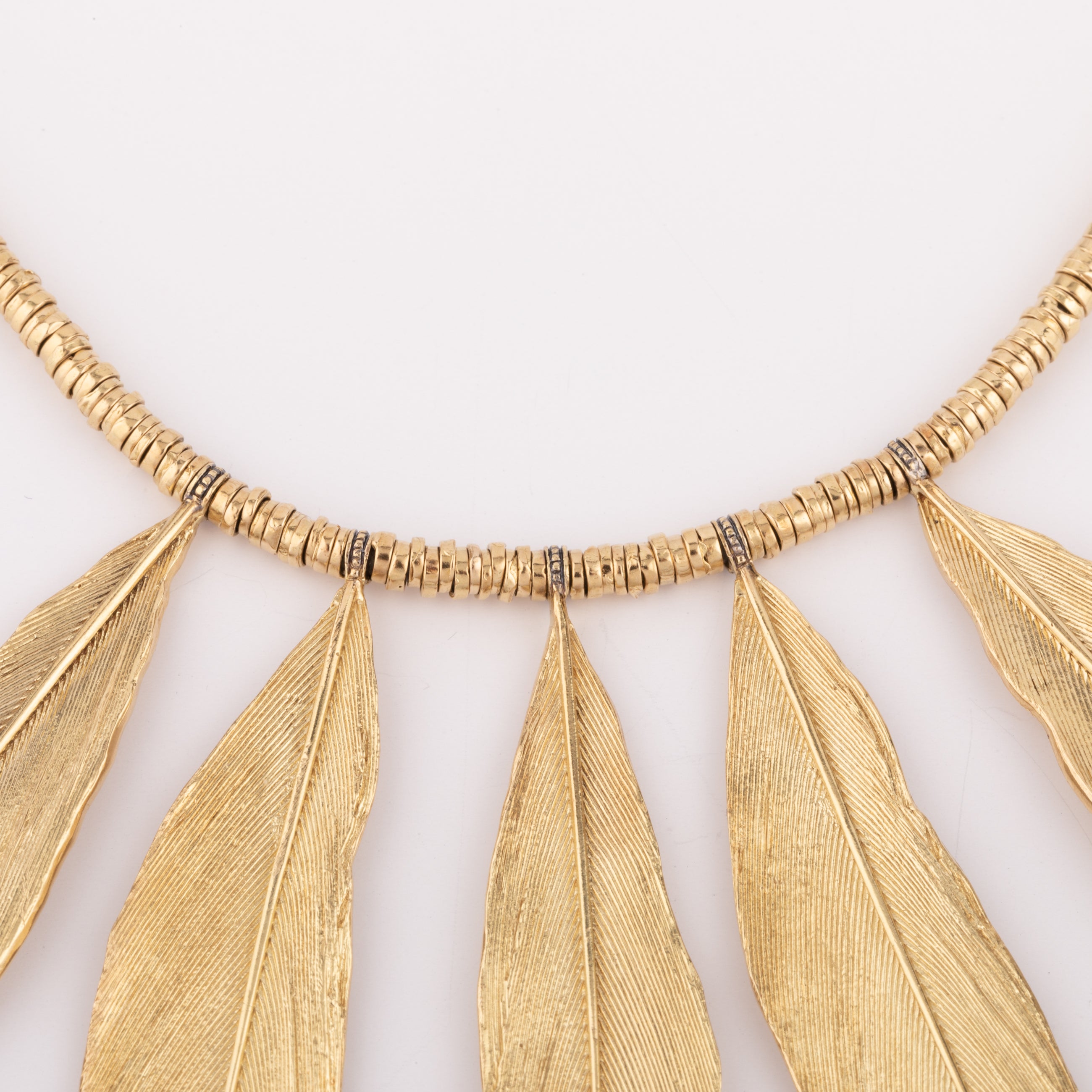 H.Stern gold necklace forming gold feathers
