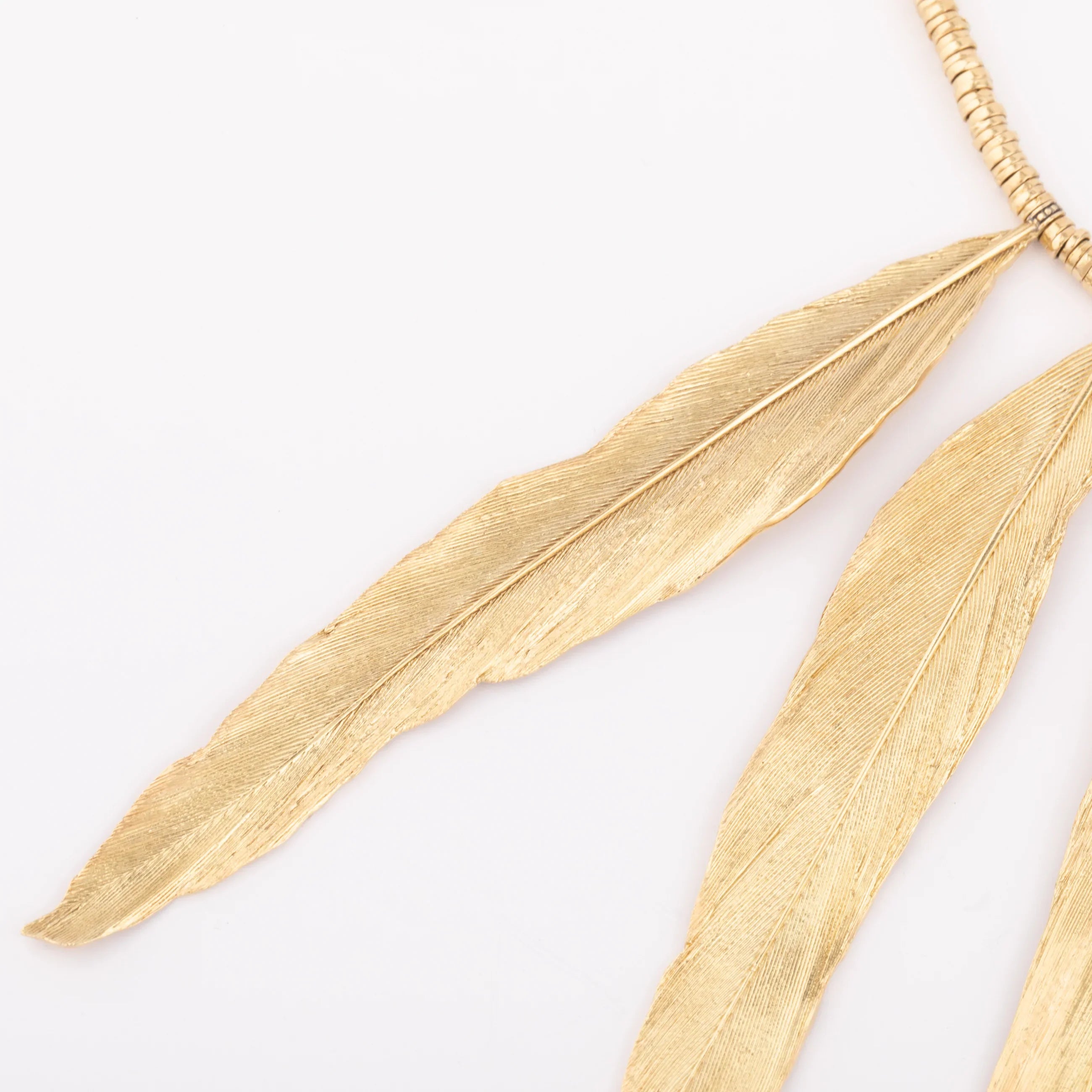 H.Stern gold necklace forming gold feathers