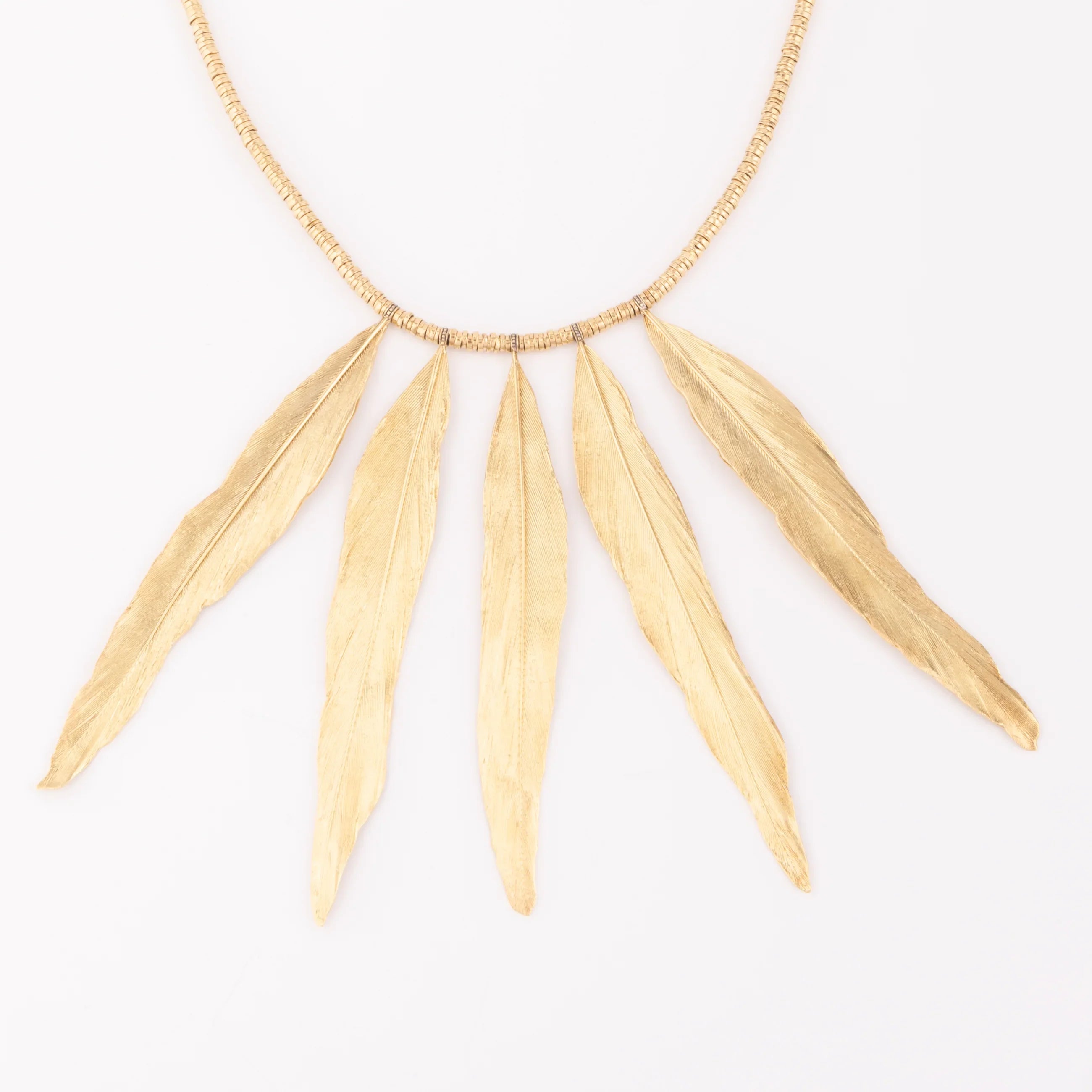 H.Stern gold necklace forming gold feathers