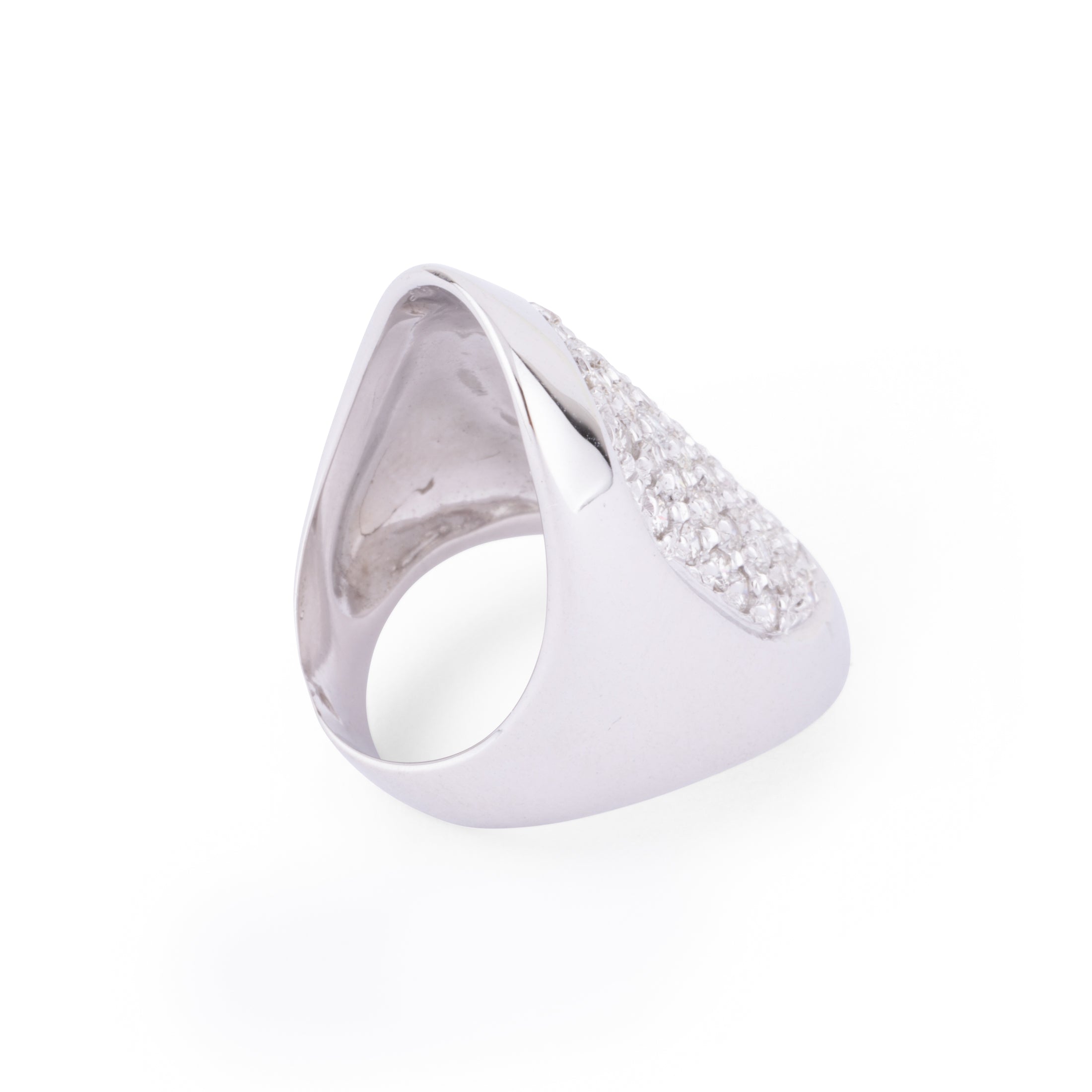 1970s white gold and diamond ring