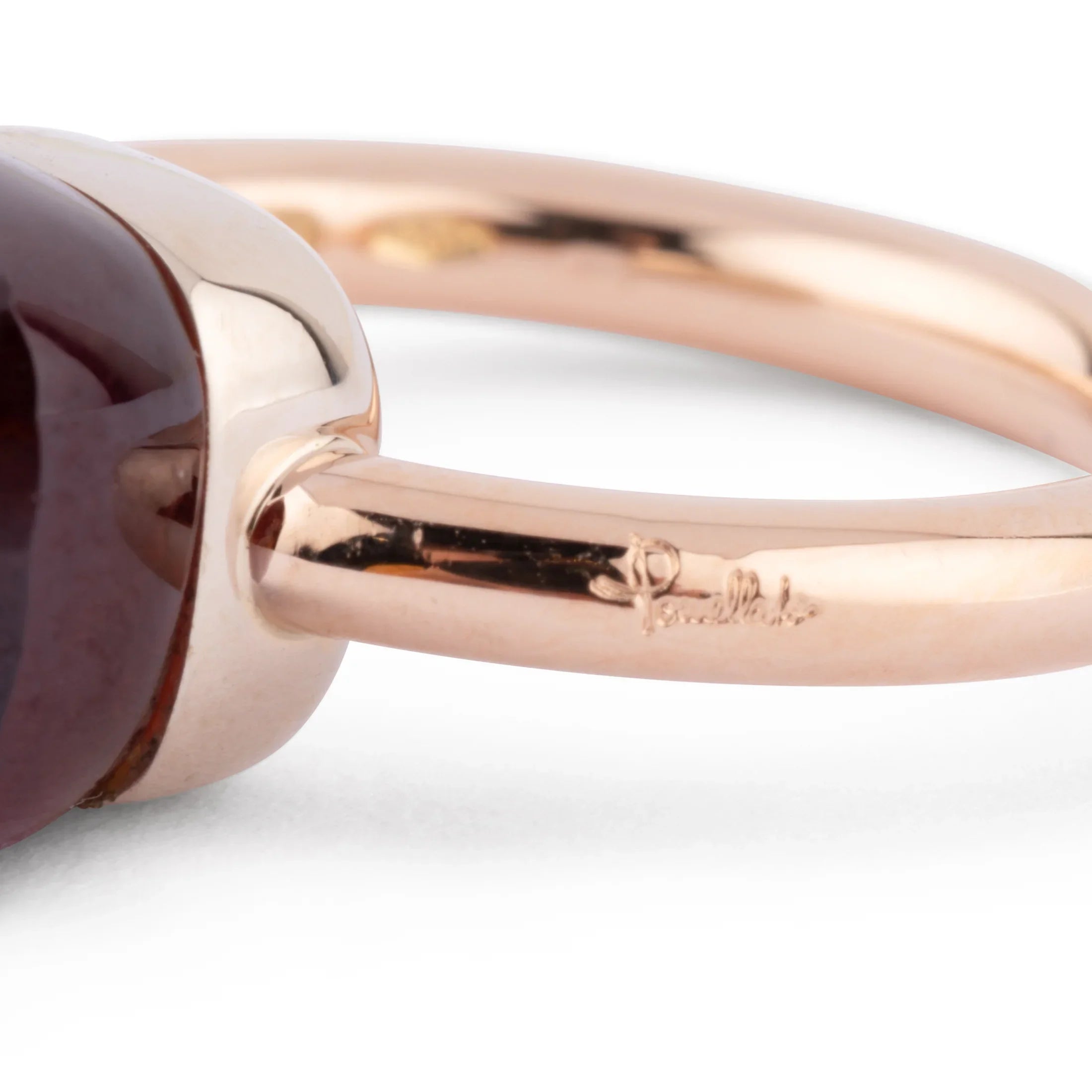 Pomellato Nudo ring with garnet