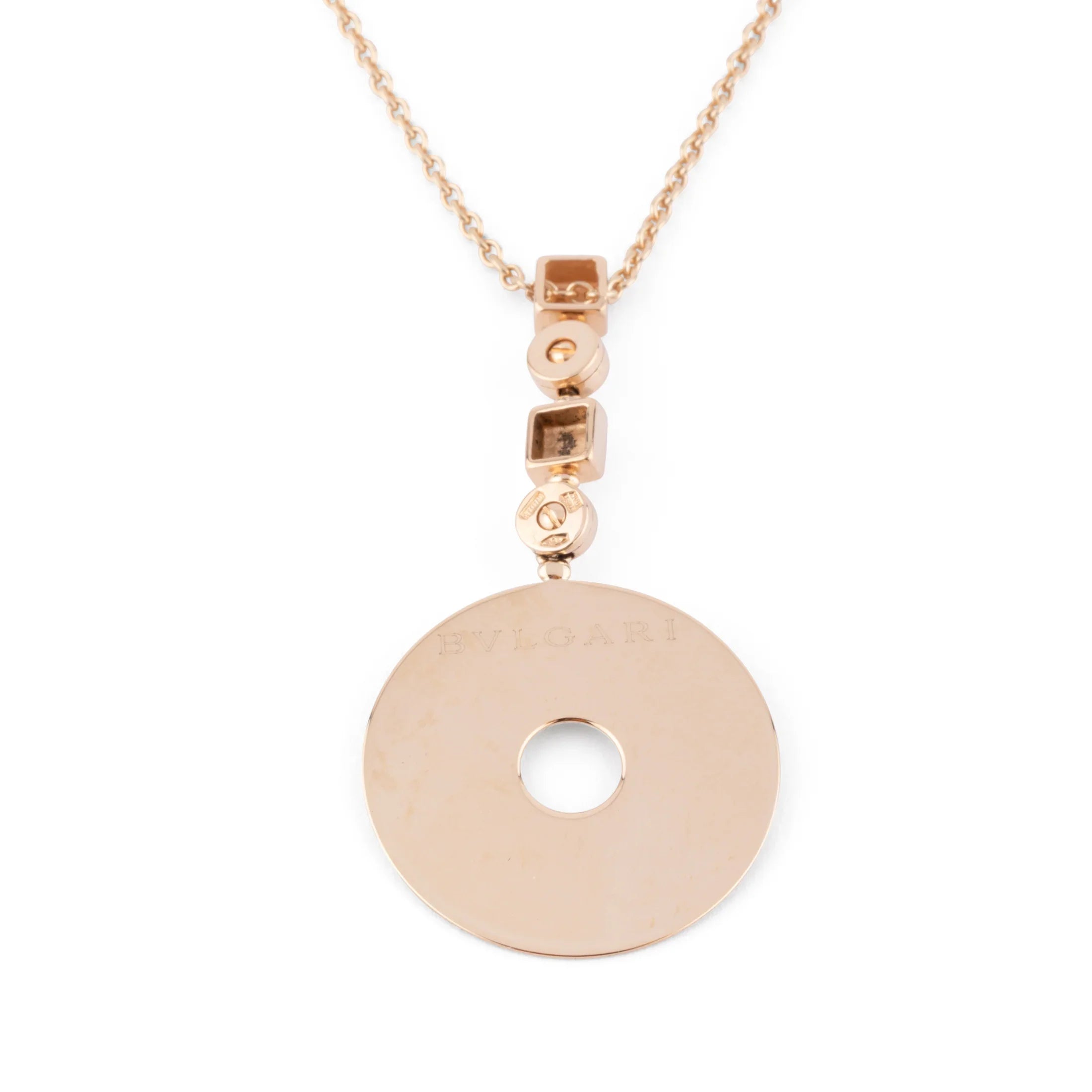 Collier or jaune de la maison Bvlgari modèle Lucia