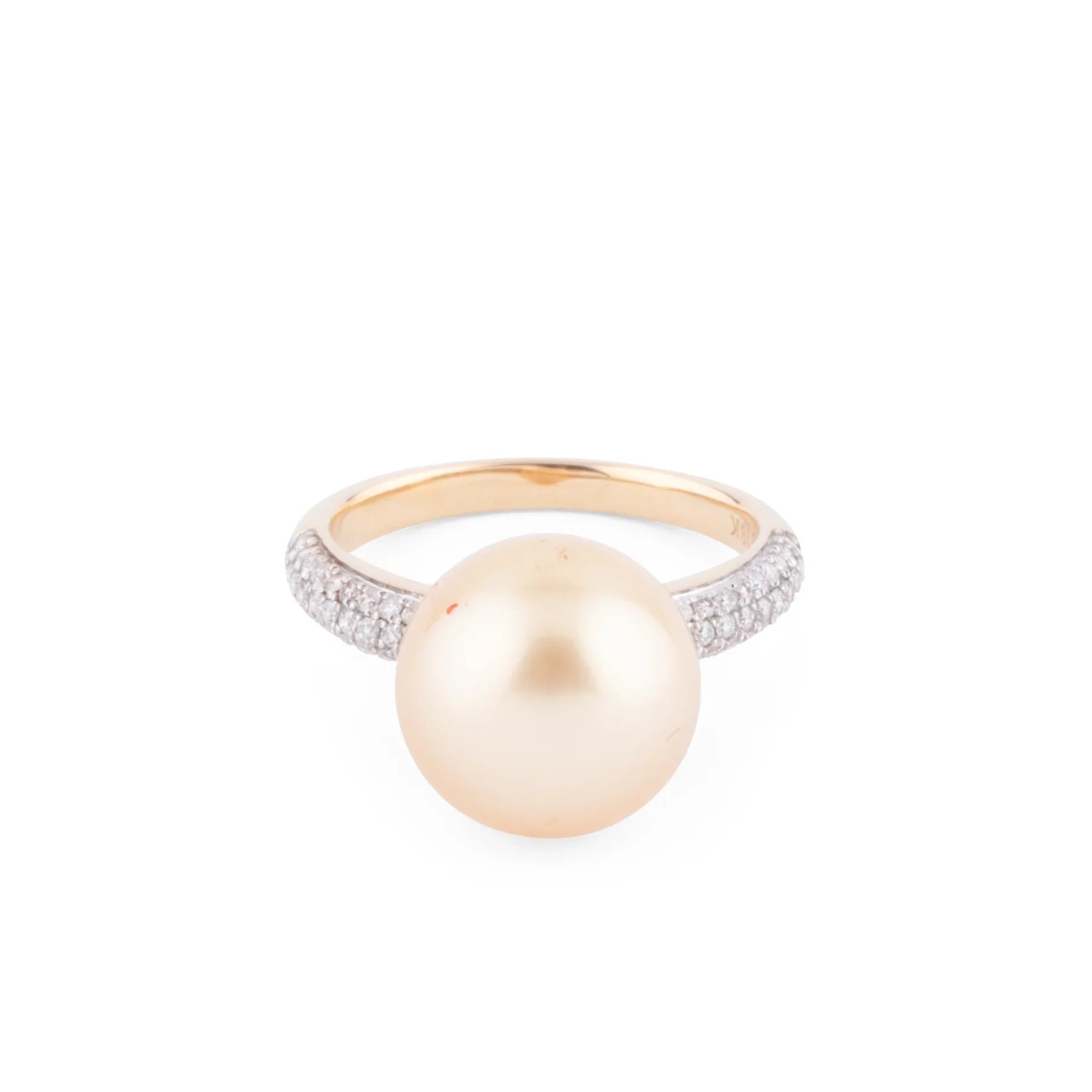 Yellow gold ring, adorned with a South Sea cultured Gold pearl