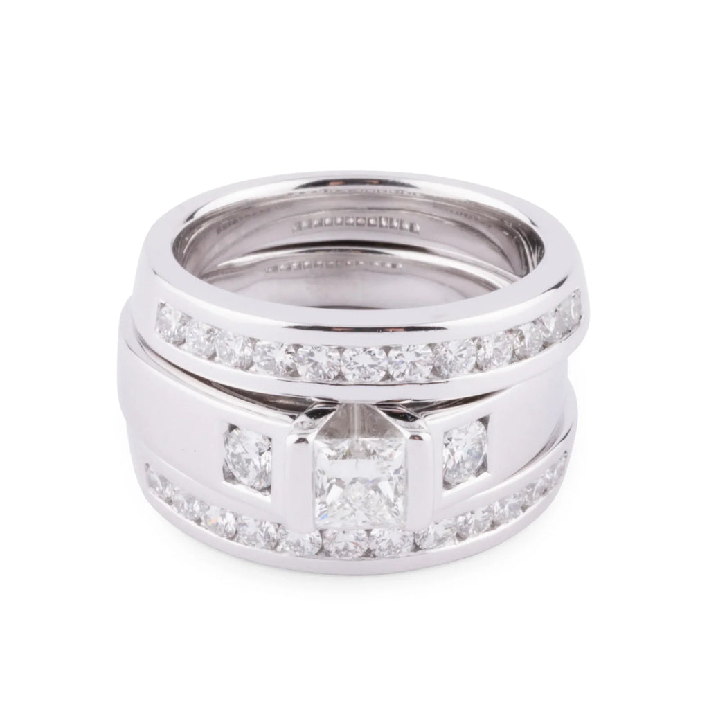 White gold and princess cut diamond ring