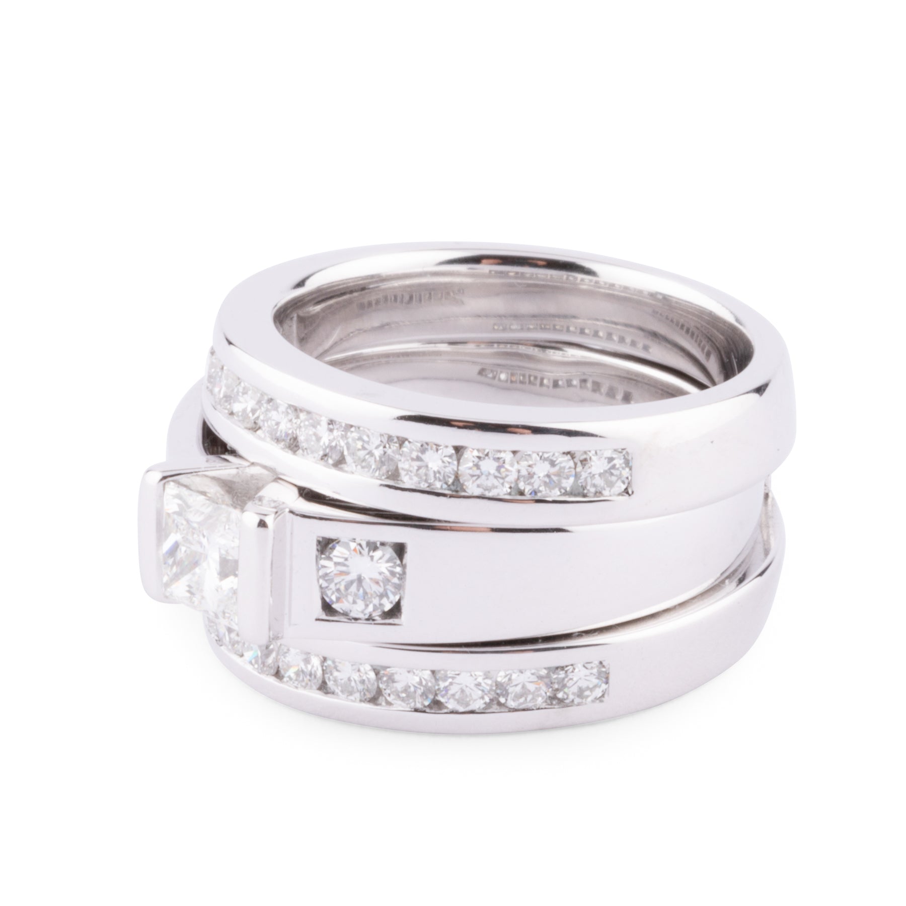 White gold and princess cut diamond ring
