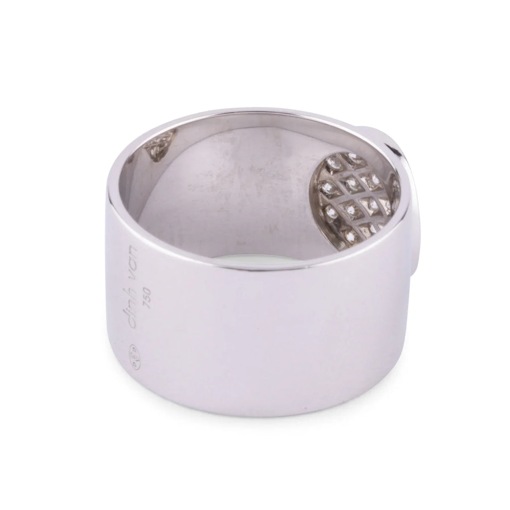 Bague de la Maison Dinh Van,modèle Anthea en or gris