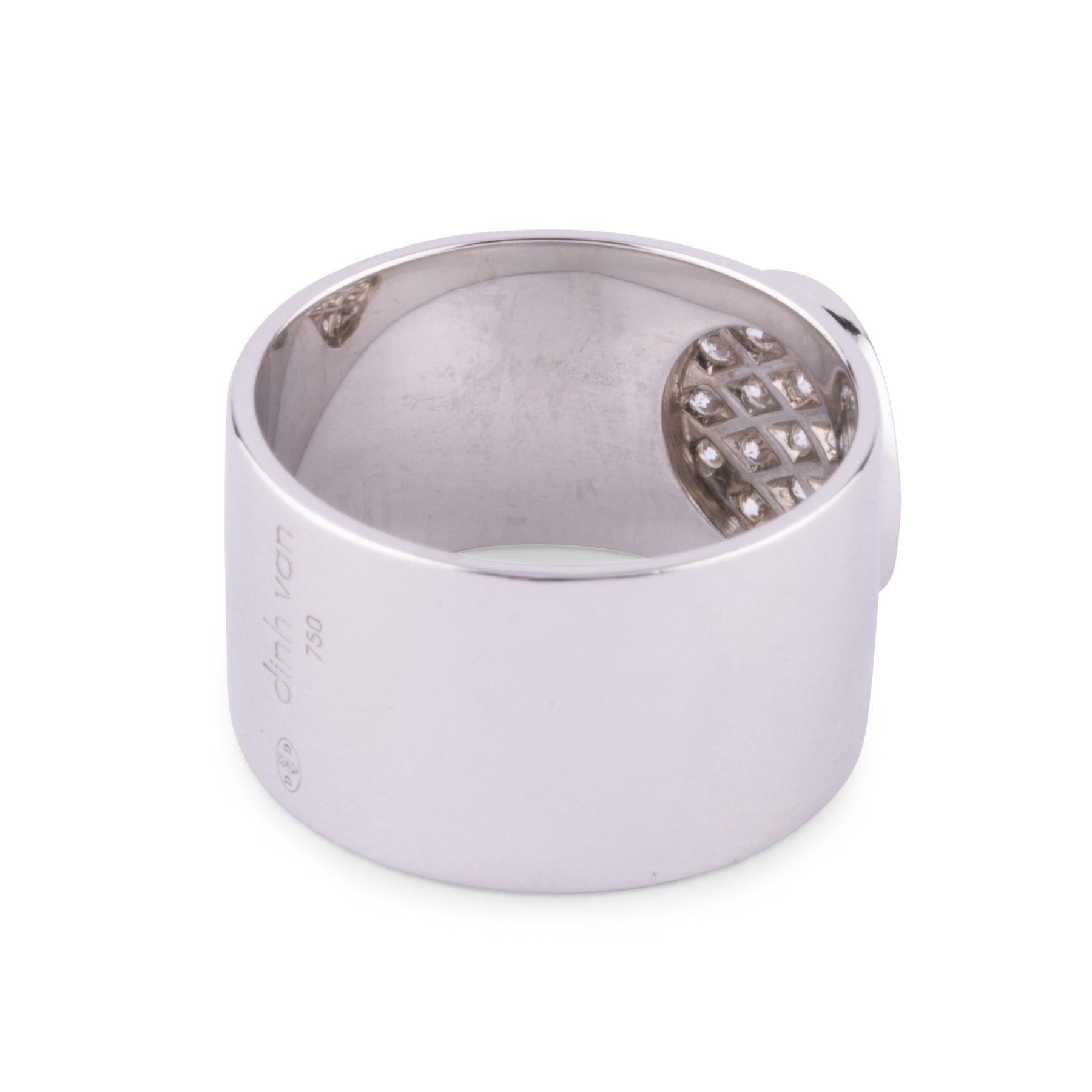 Bague de la Maison Dinh Van,modèle Anthea en or gris