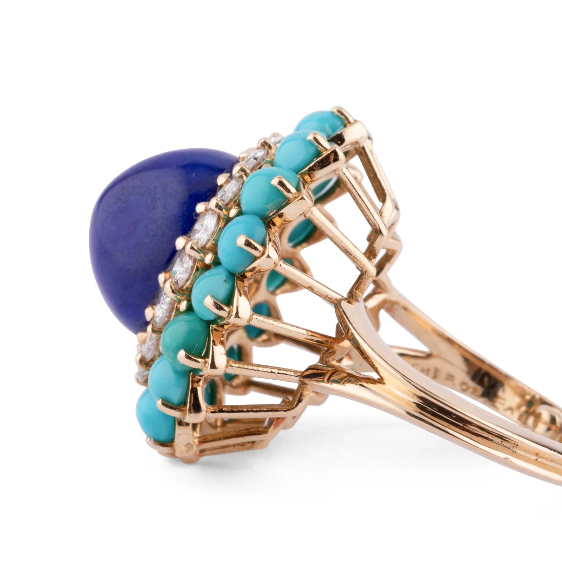 Bague cocktail en or jaune de la maison Boucheron
