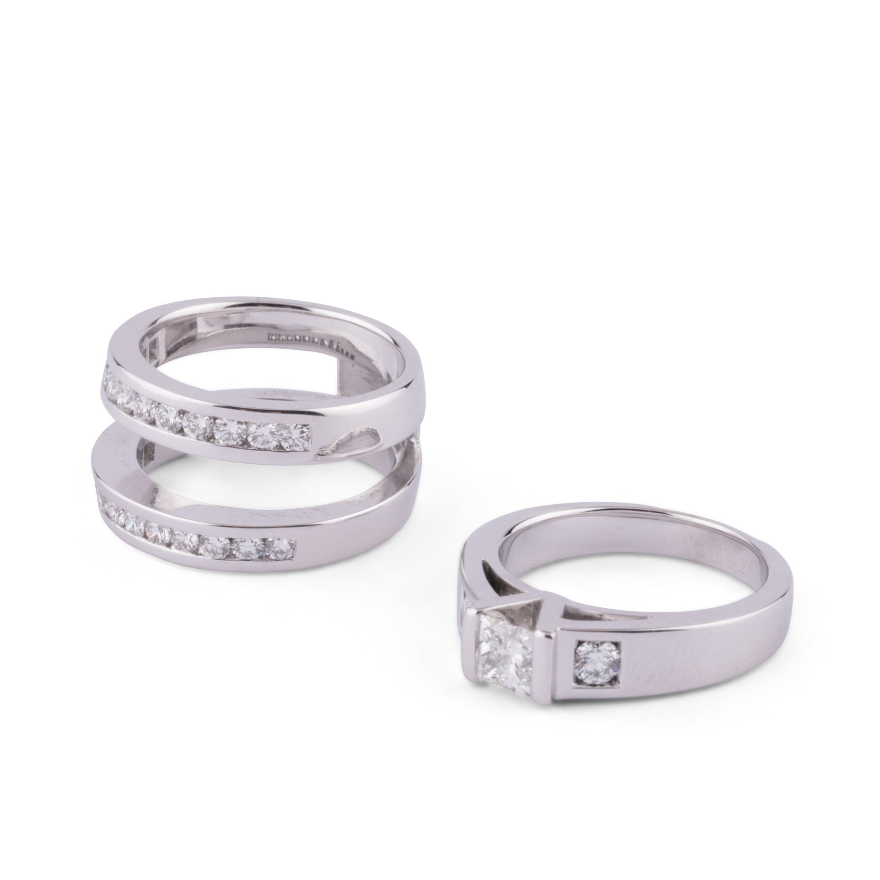 White gold and princess cut diamond ring
