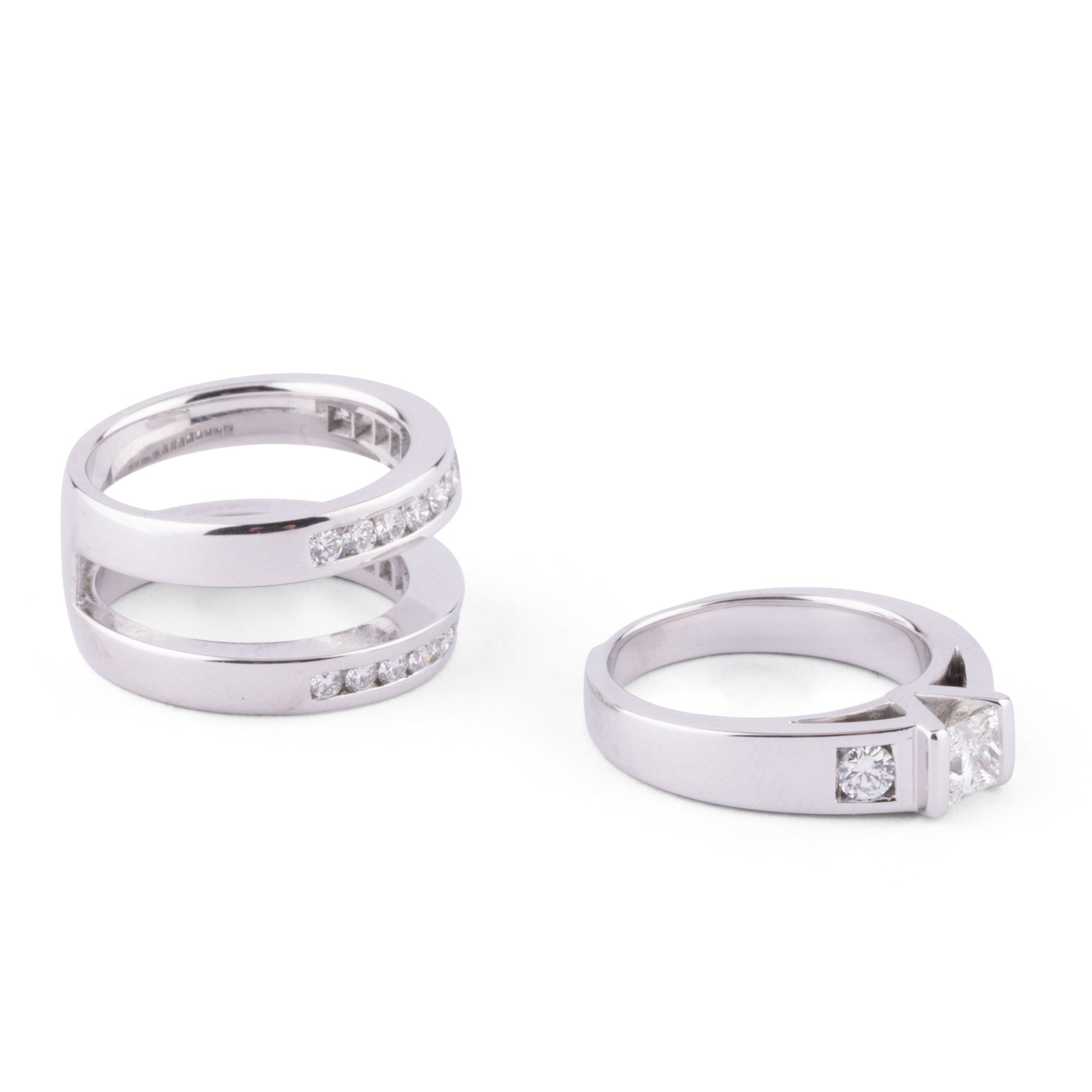 White gold and princess cut diamond ring