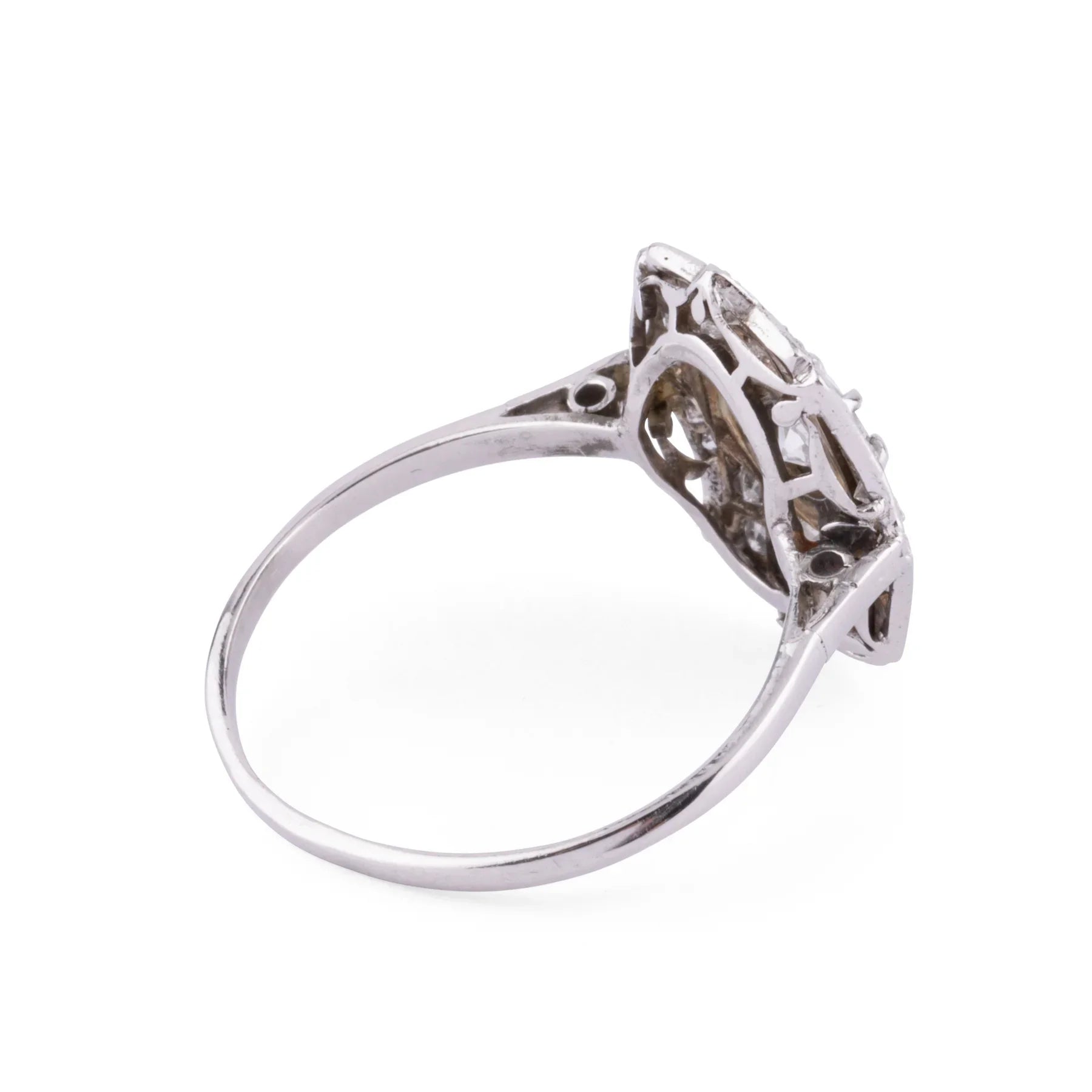 Flat platinum ring
