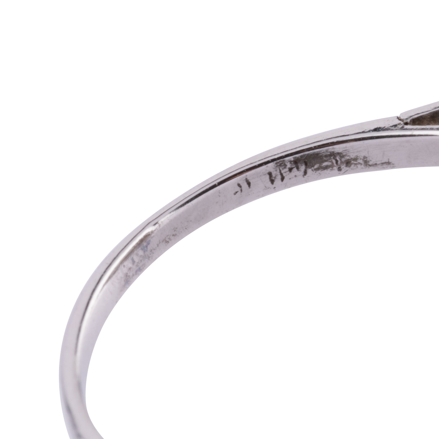 Flat platinum ring