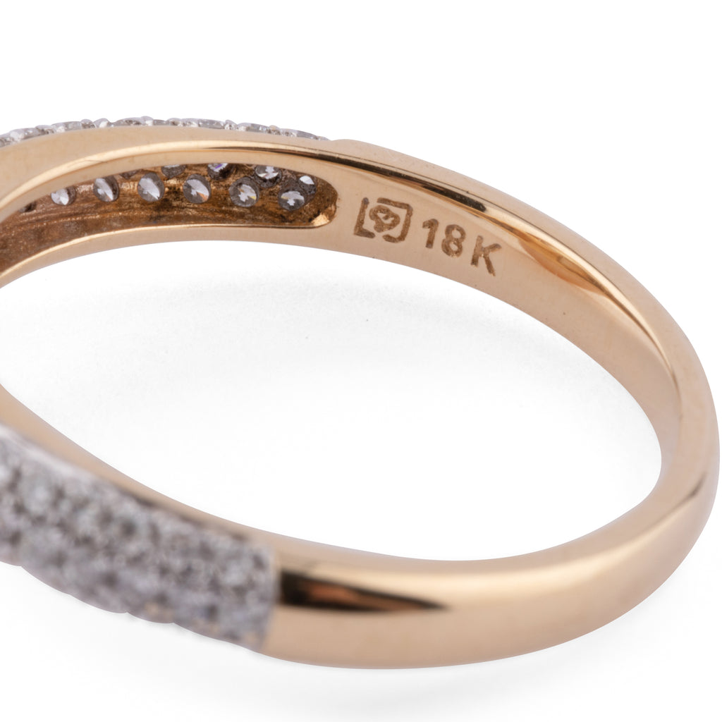 Yellow gold ring, adorned with a South Sea cultured Gold pearl