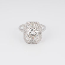 Charger l&#39;image dans la galerie, Bague platine ornée dans son centre d&#39;un diamant taille ancienne
