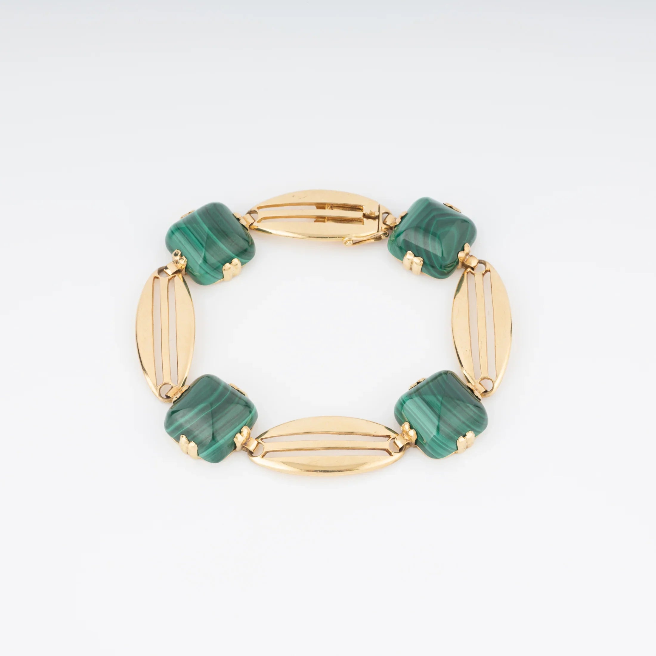Bracelet en or jaune et malachite en pain de sucre