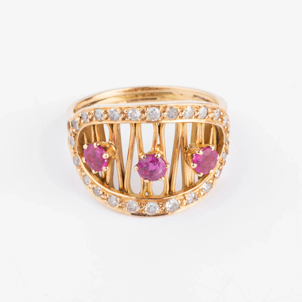 Yellow gold and ruby ring