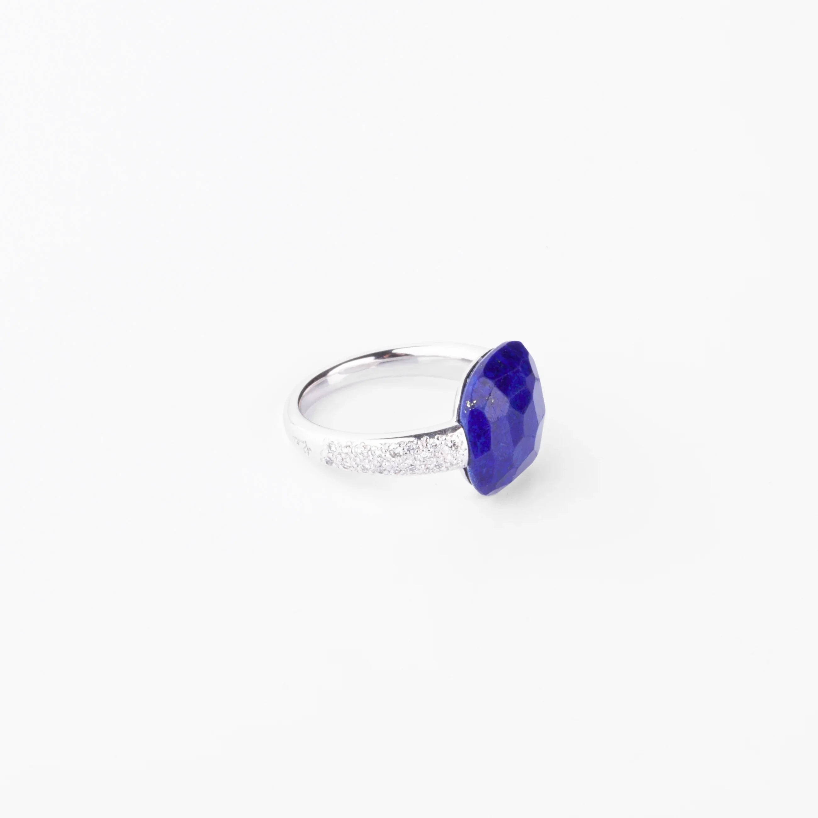 Pomellato Capri ring in gold with diamonds and Lapis Lazuli