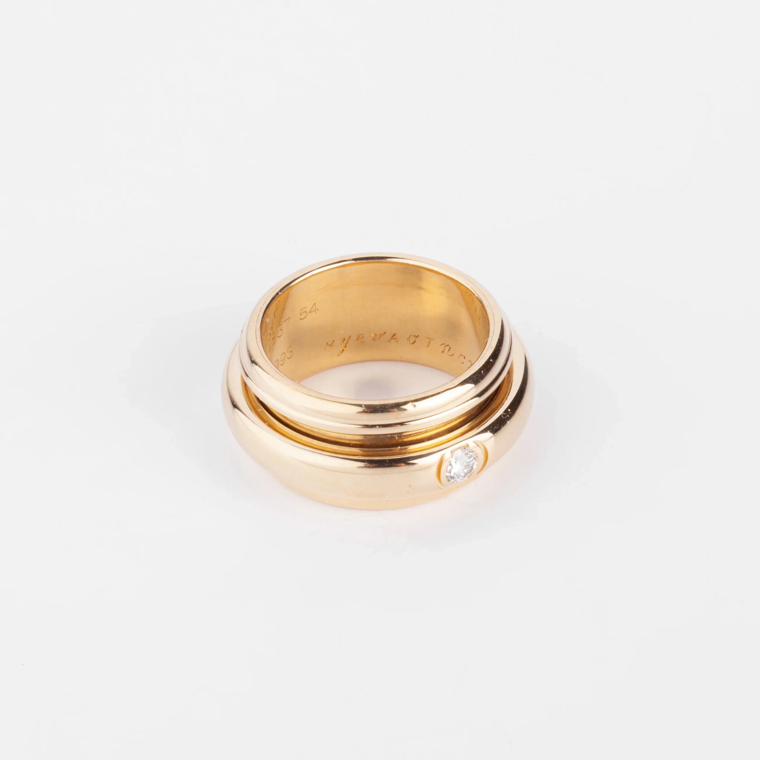 Piaget Possession yellow gold and diamond ring