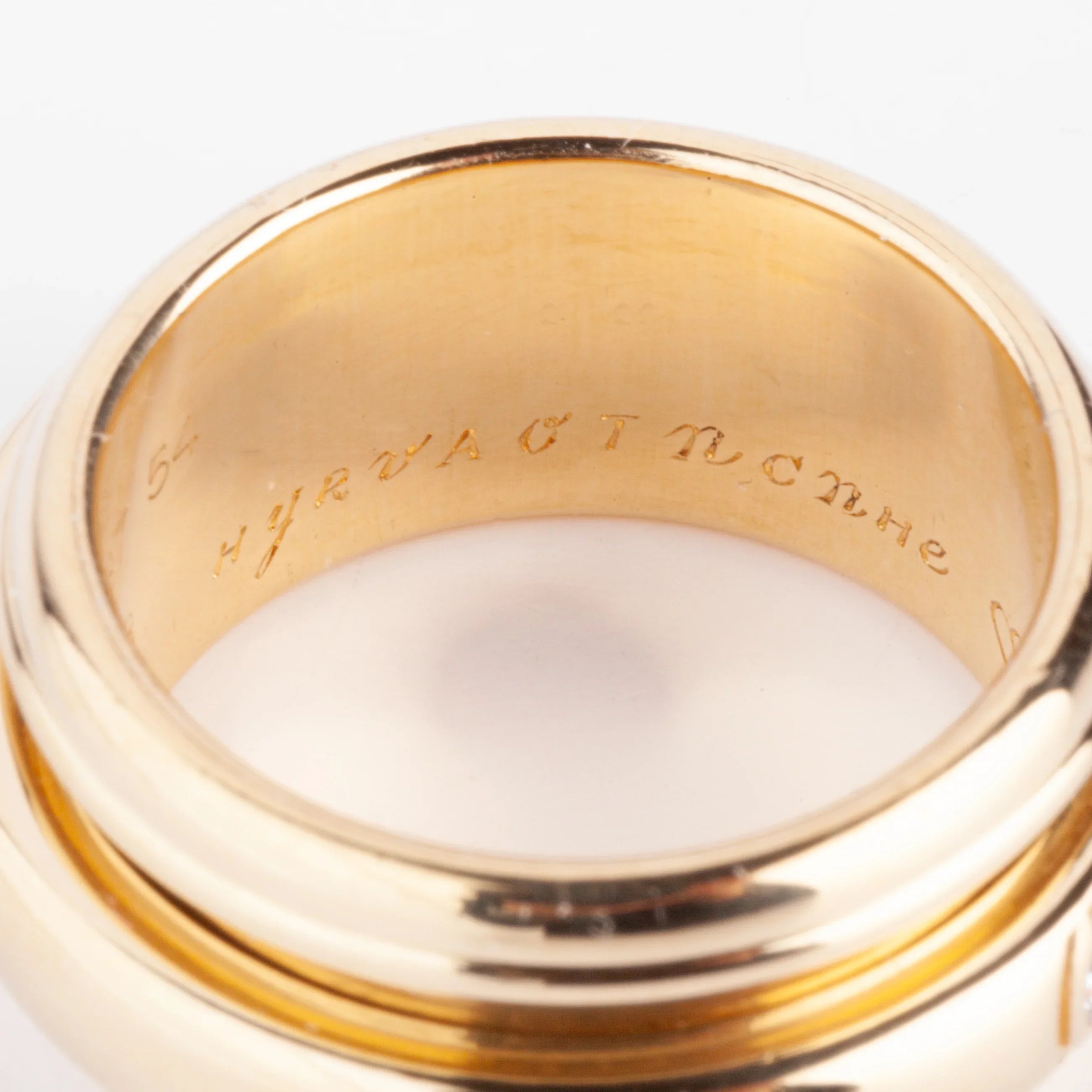 Piaget Possession yellow gold and diamond ring