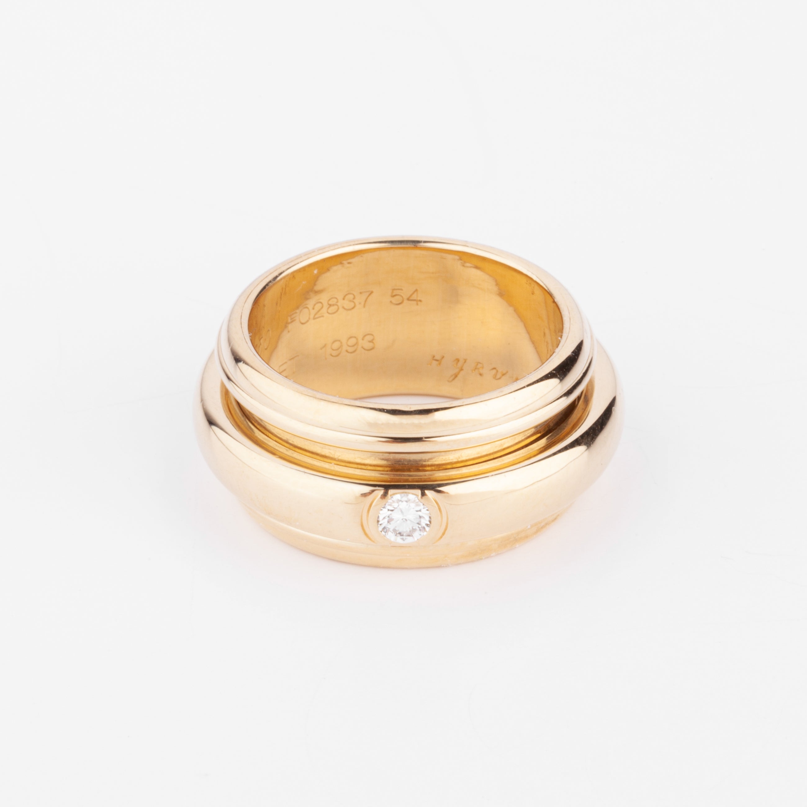 Piaget Possession yellow gold and diamond ring