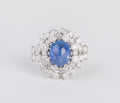 Bague cocktail en diamants et saphir cabochon