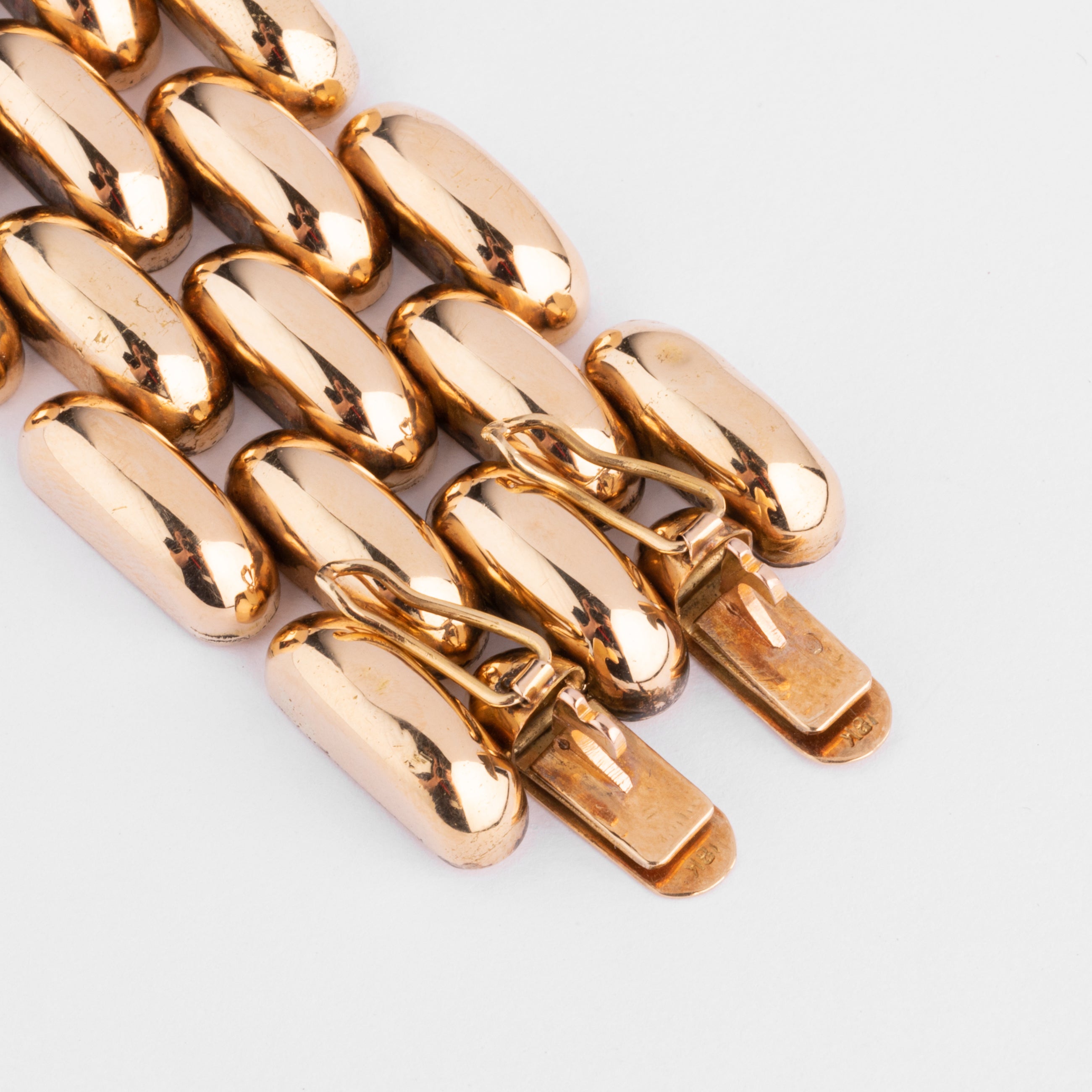 Yellow gold cuff bracelet