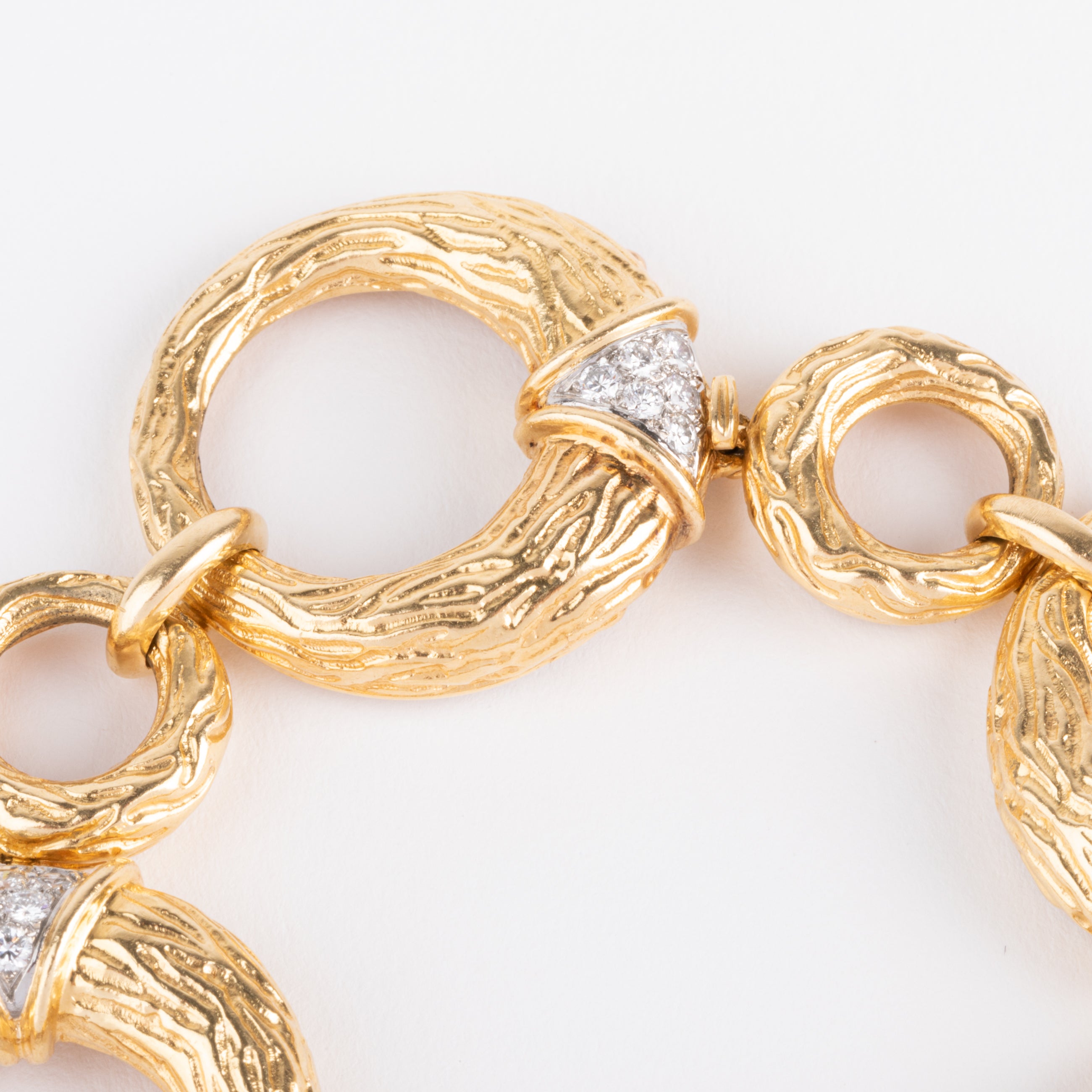 Bracelet en or jaune et diamants de la maison Boucheron