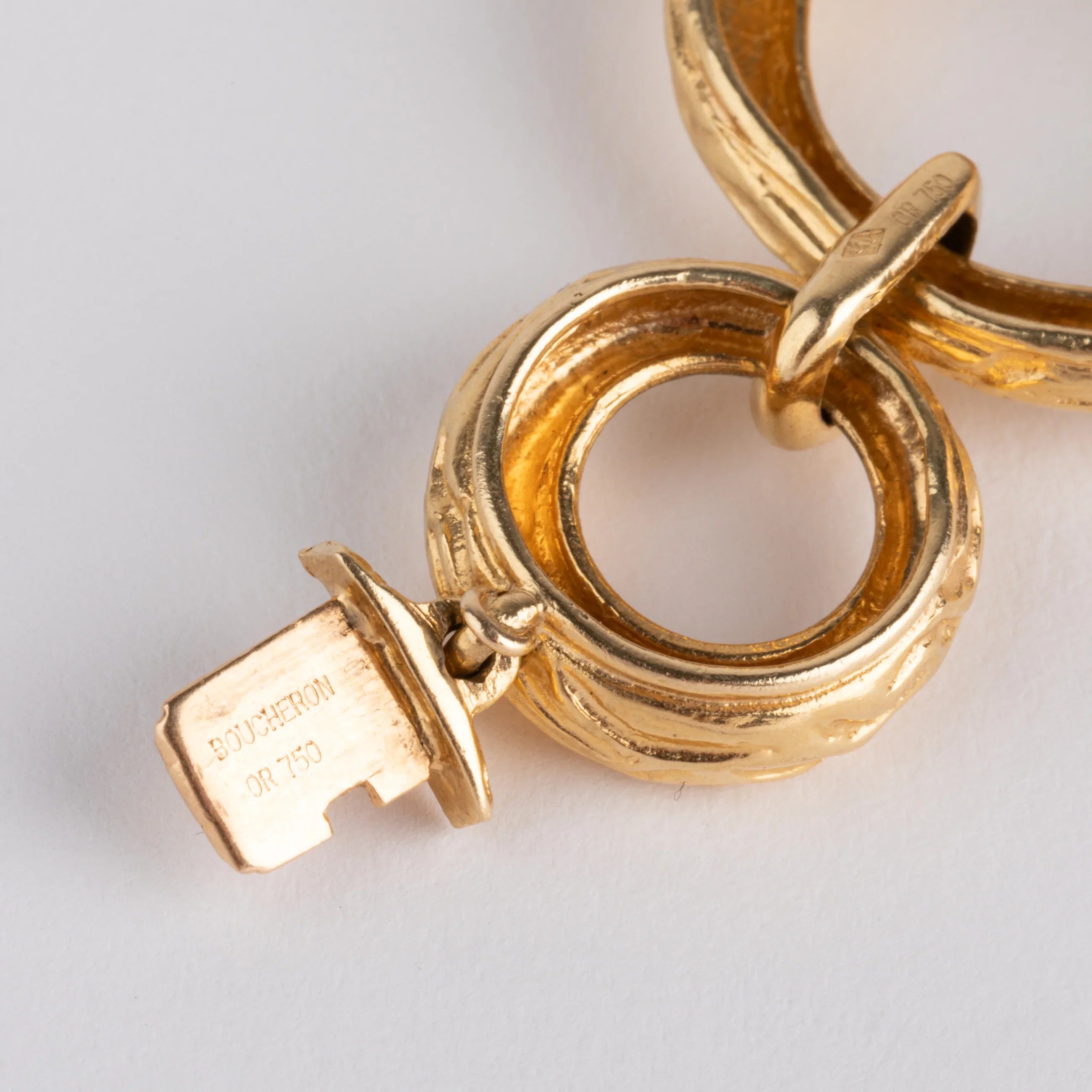 Bracelet en or jaune et diamants de la maison Boucheron