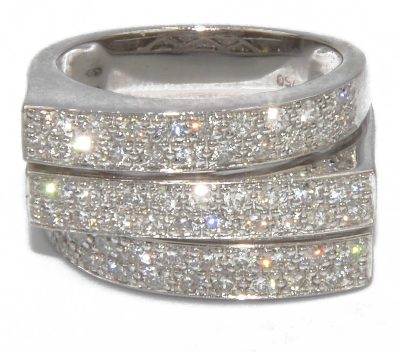Bague or gris et diamant asymetrique