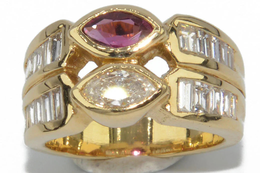 Yellow gold toi et moi ring with ruby and diamond