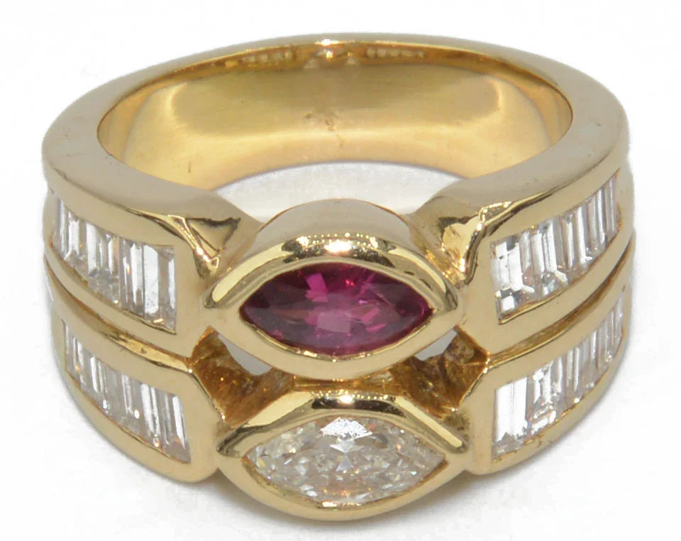 Yellow gold toi et moi ring with ruby and diamond