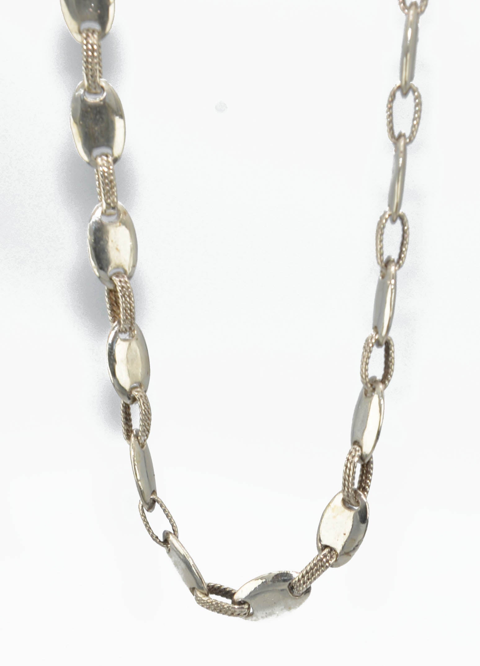 Hermès signed coffee bean necklace in silver