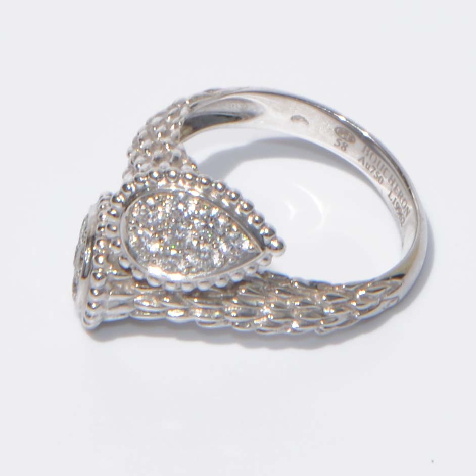 Bague or gris Boucheron serpent Bohème