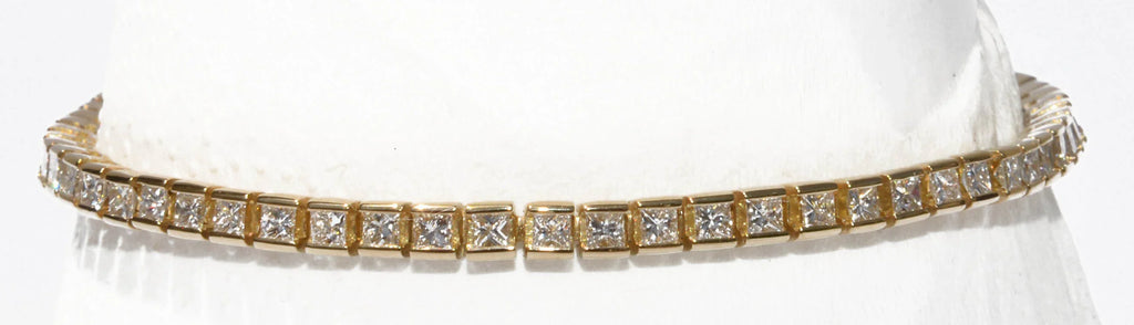 Princess-cut diamond yellow gold tennis bracelet