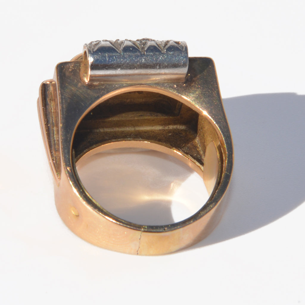 1950 platinum and diamond ring