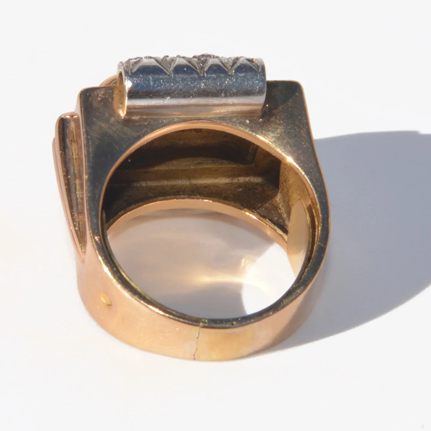 1950 platinum and diamond ring
