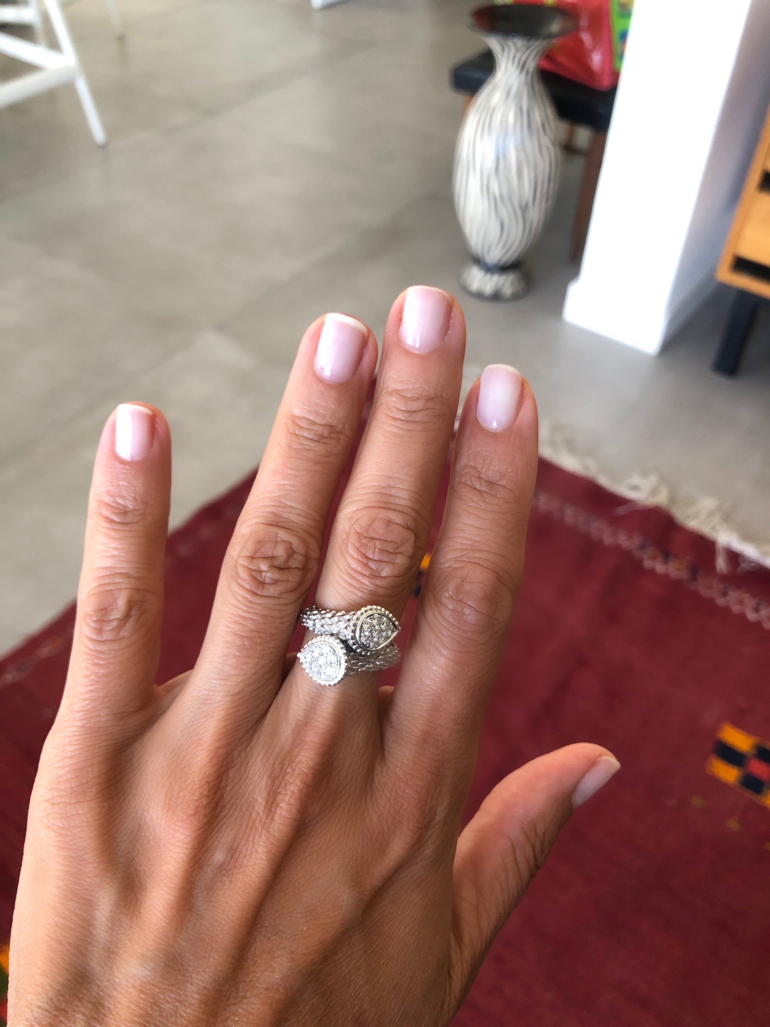 Bague or gris Boucheron serpent Bohème