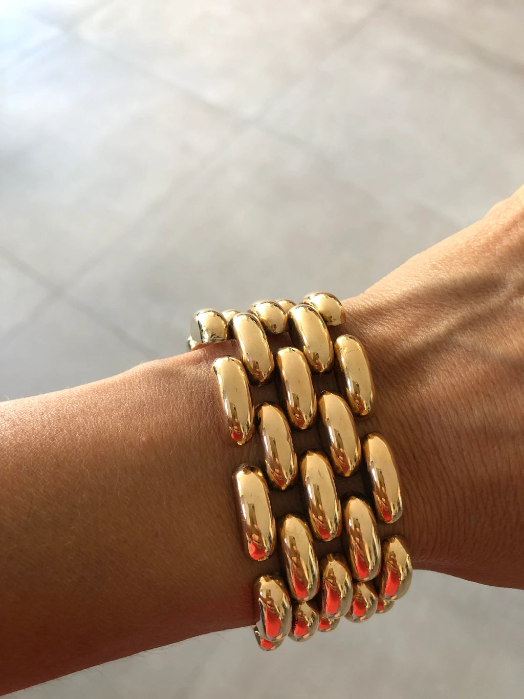 Yellow gold cuff bracelet
