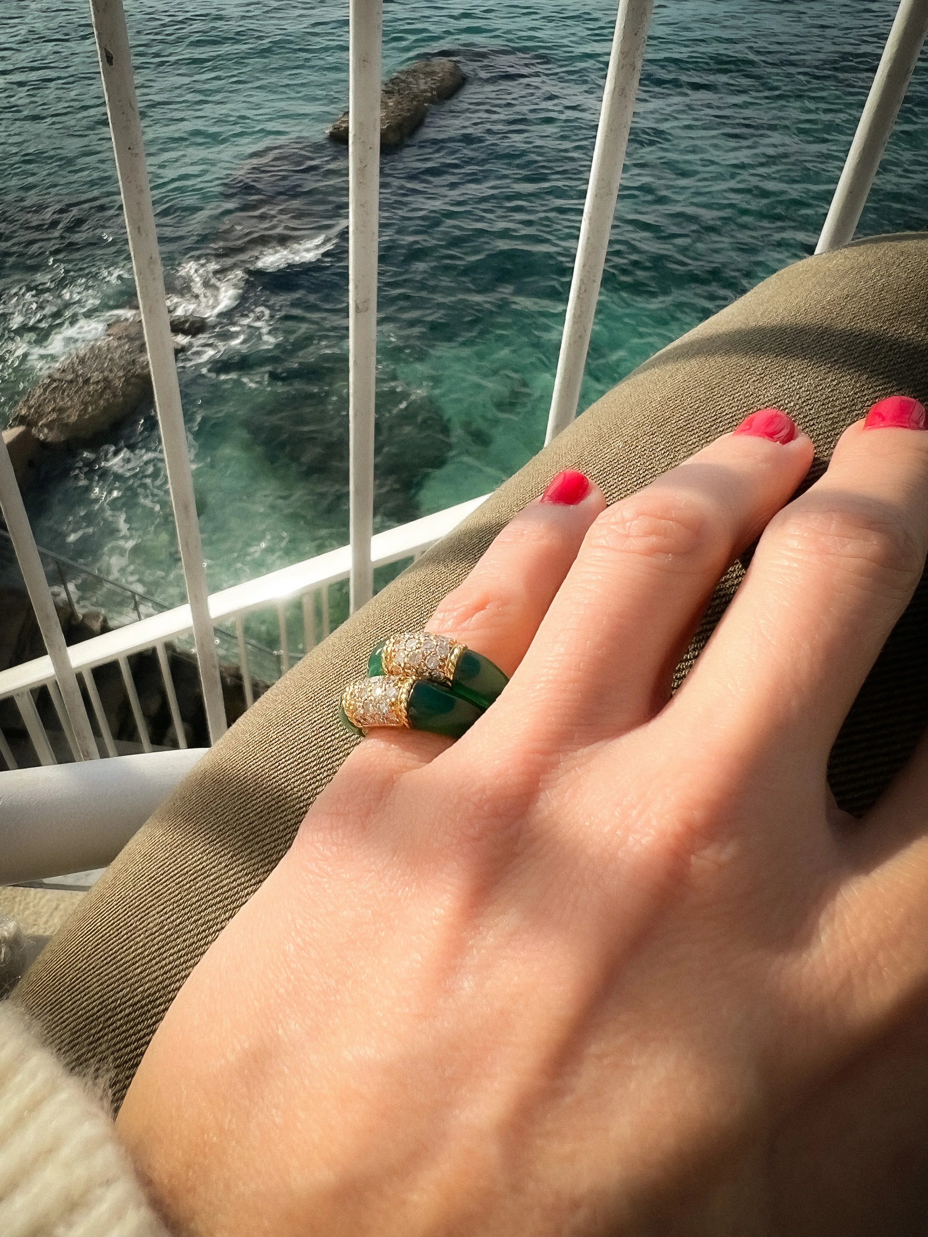 Van Cleef & Arpels Philippine rings in yellow gold Chrysoprase