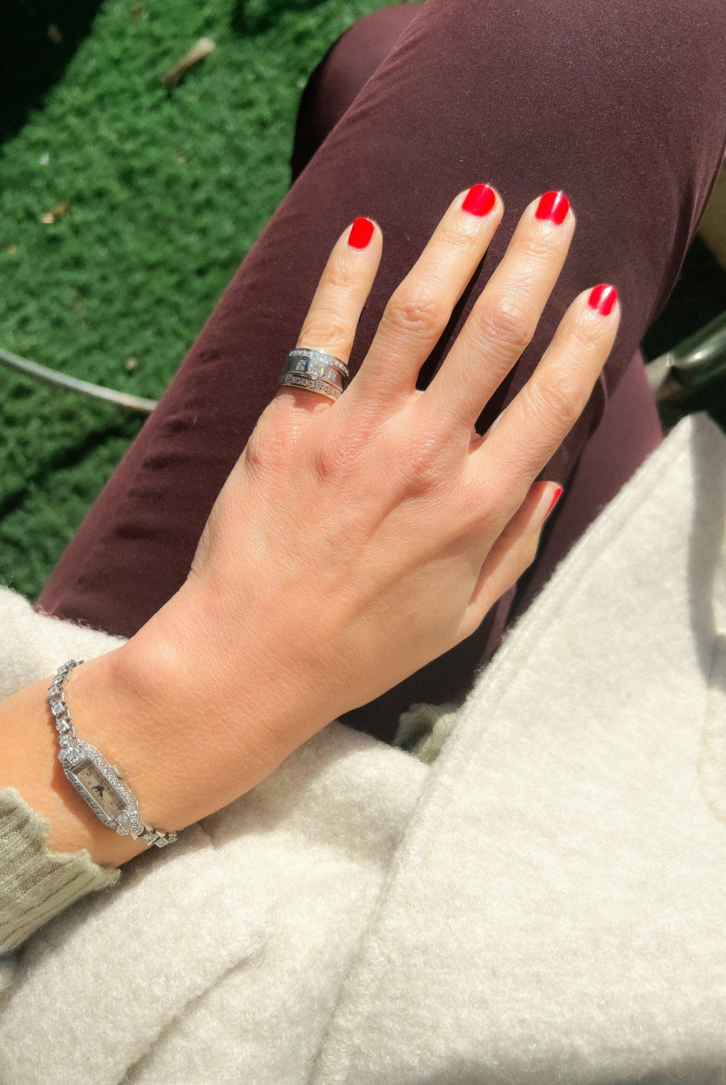 White gold and princess cut diamond ring