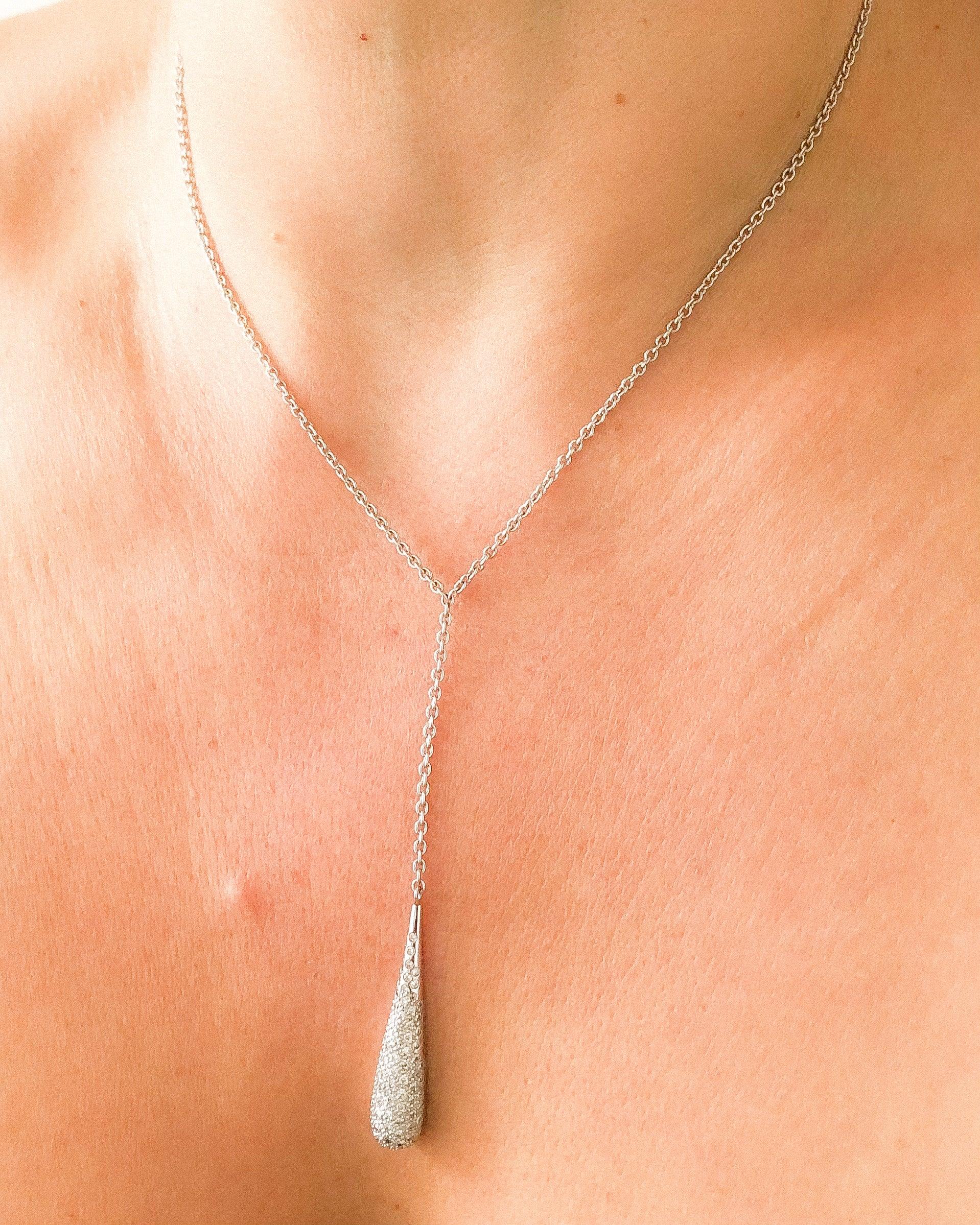 Grey gold necklace with pavé diamonds