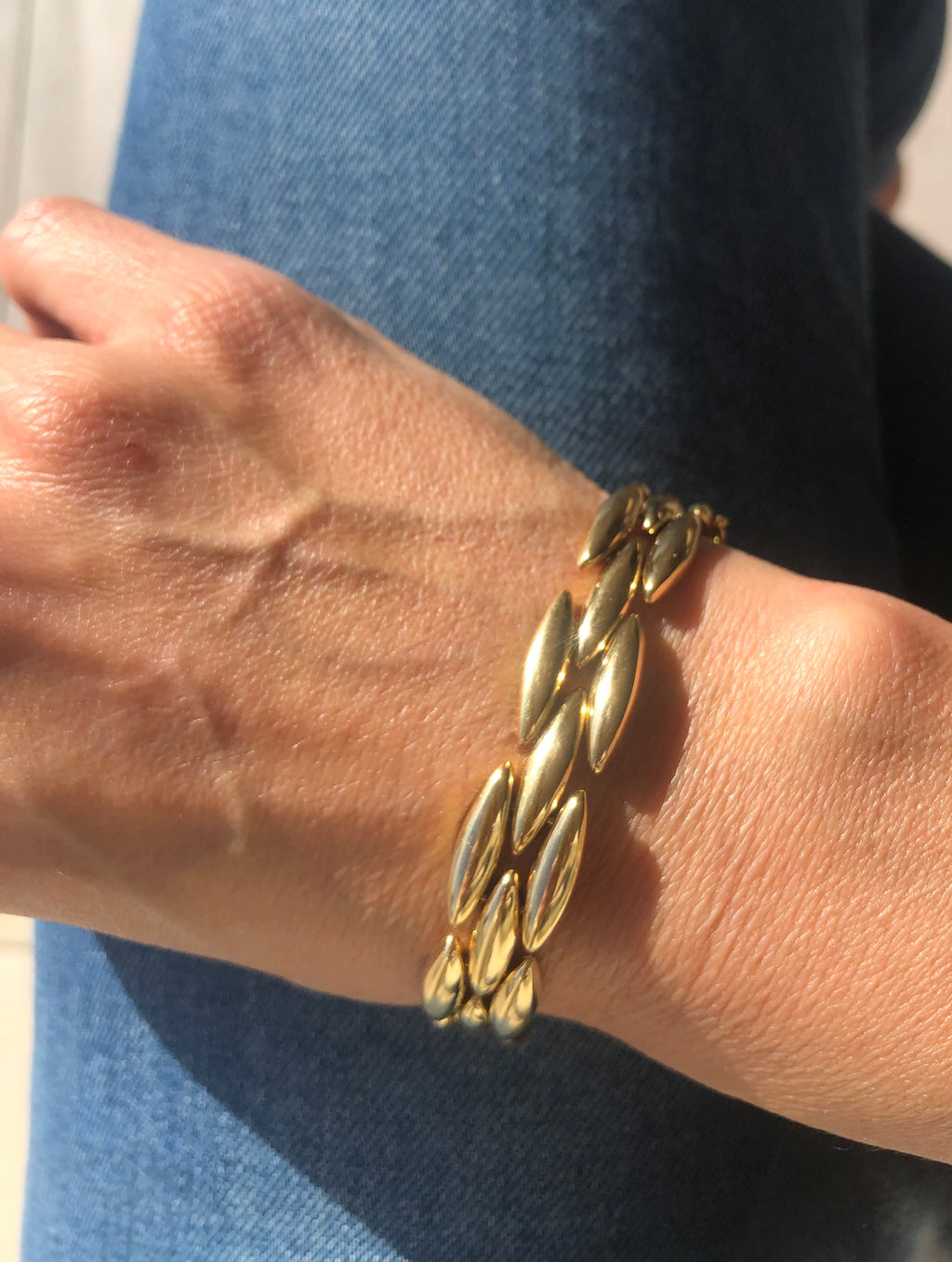 Bracelet or jaune de la maison Cartier modèle Gentiane