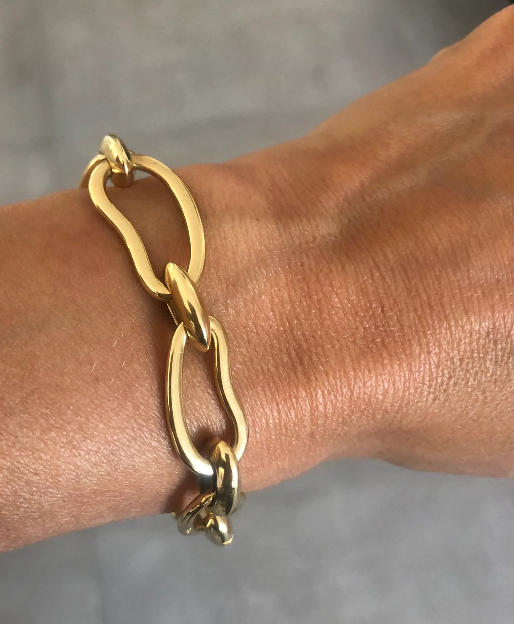Pomellato yellow gold necklace and bracelet, Paisley model