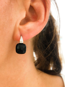Boucles d'oreilles de la maison Pomellato en onyx et diamant modèle Capri