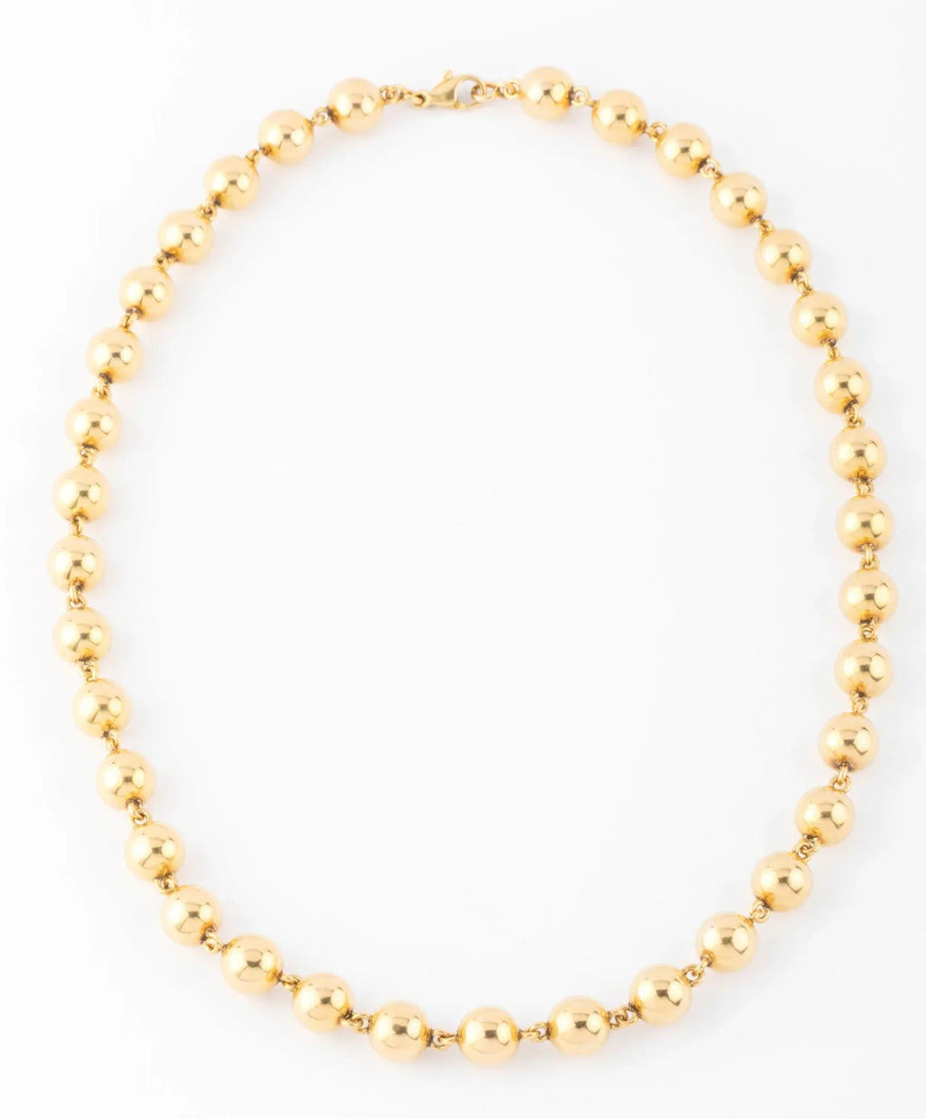 Marseillais yellow gold necklace adorned with gold beads