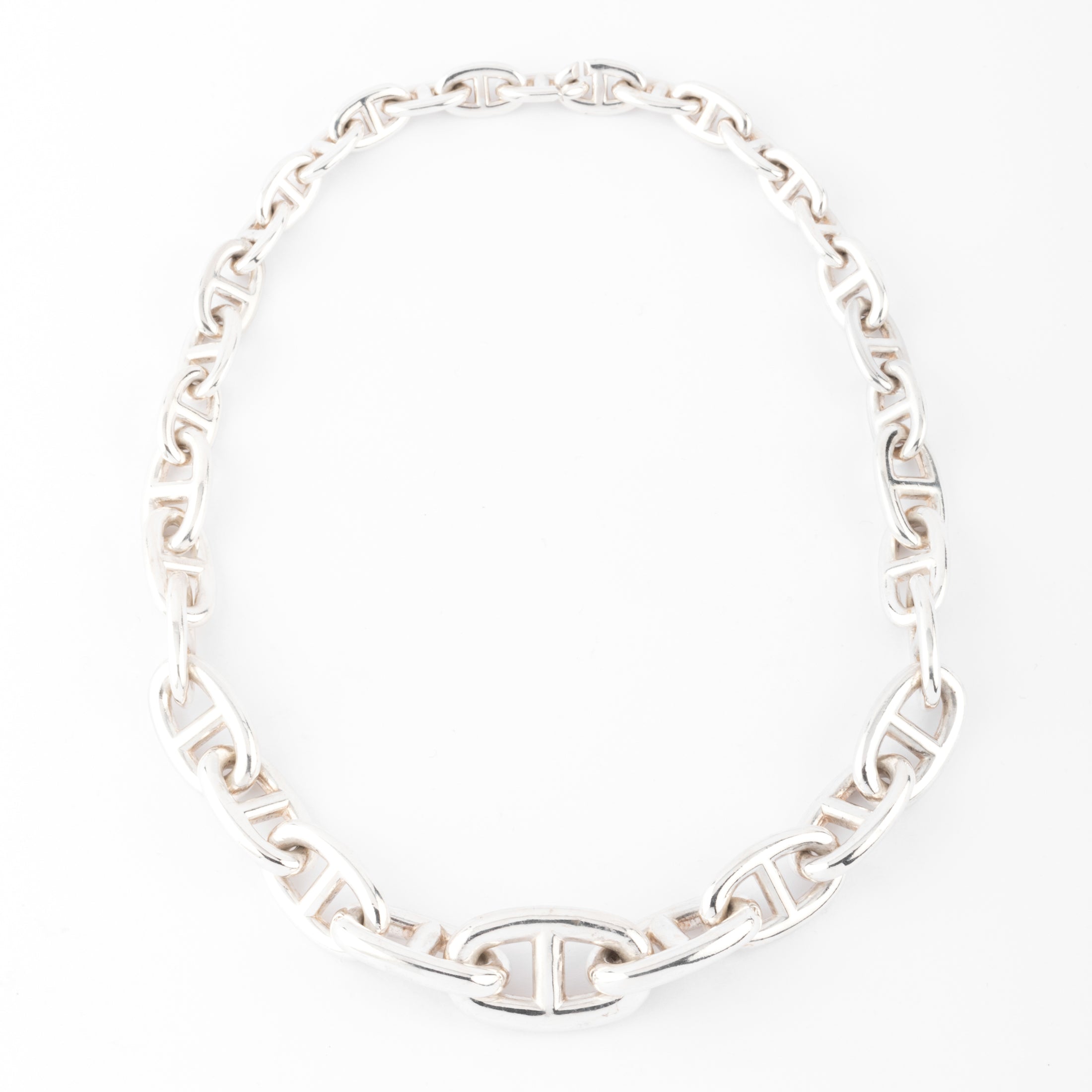 Collier en argent de la maison Hermès